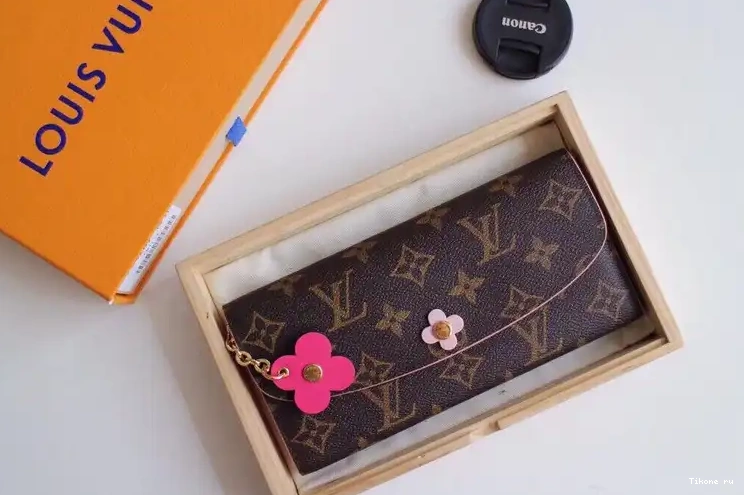 Affordable Wallet Louis Emilie Vuitton 0625